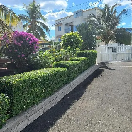 Chez Diana Apartment Flic en Flac Exterior photo